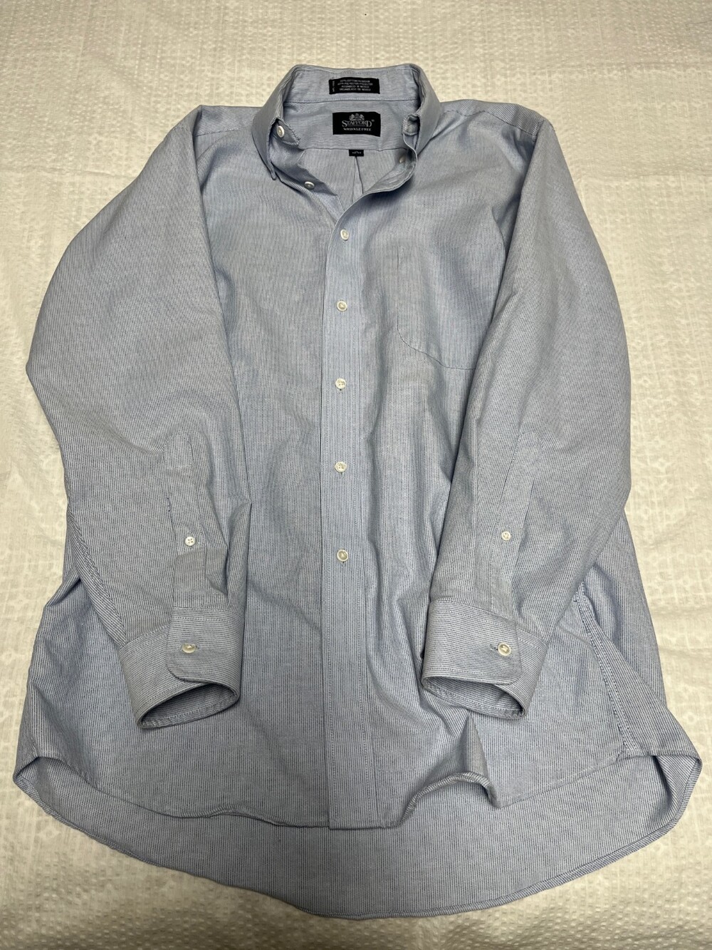 Stafford wrinkle free Men's dress shirt 16-32/33 Light blue/Dark blue dots